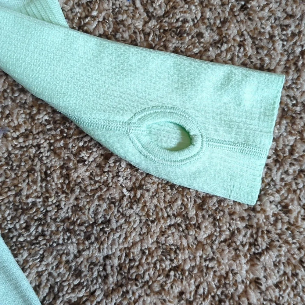 Lululemon Swiftly Tech Long Sleeve 2.0 - Picture 3 of 5